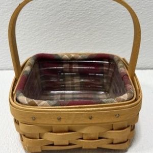 Vtg 2002 Square Longaberger Basket with Handle-plaid & Plastic Liners Ea…
